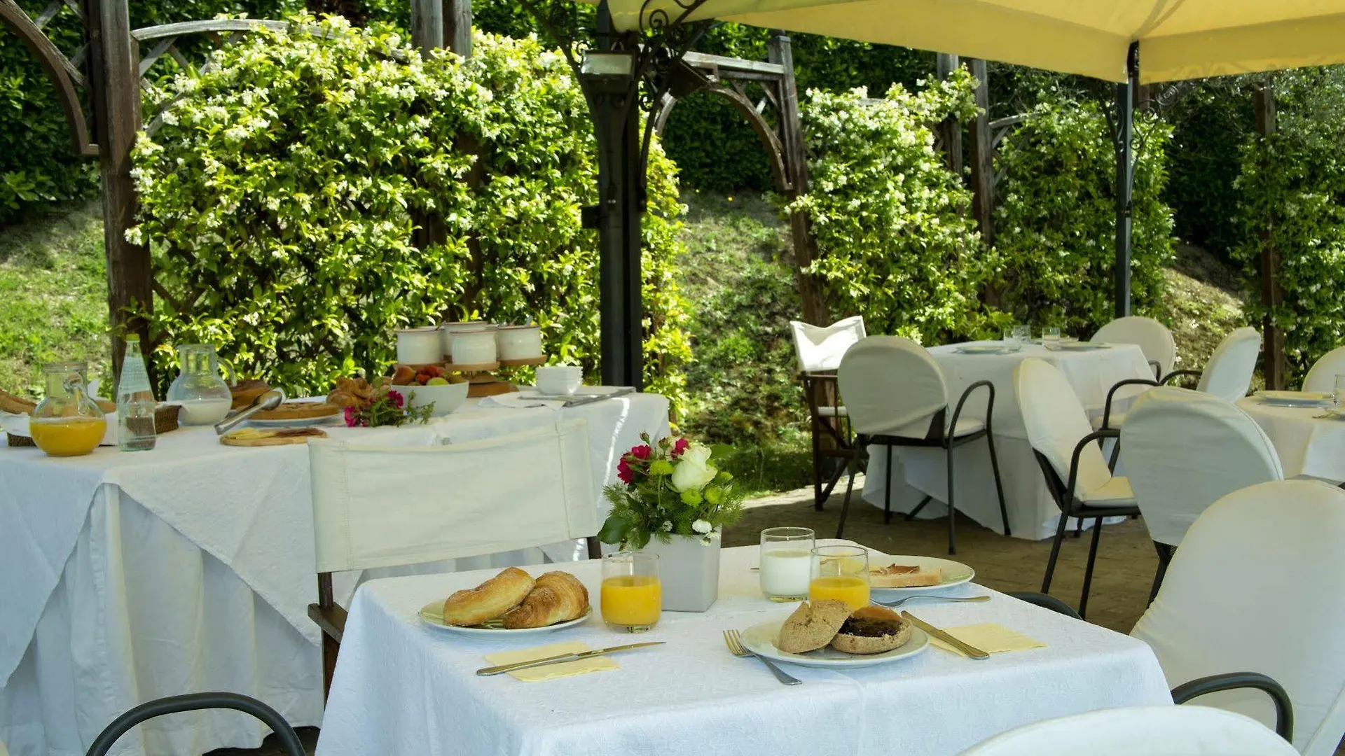 Agriturismo Le Colombe 아시시 팜스테이